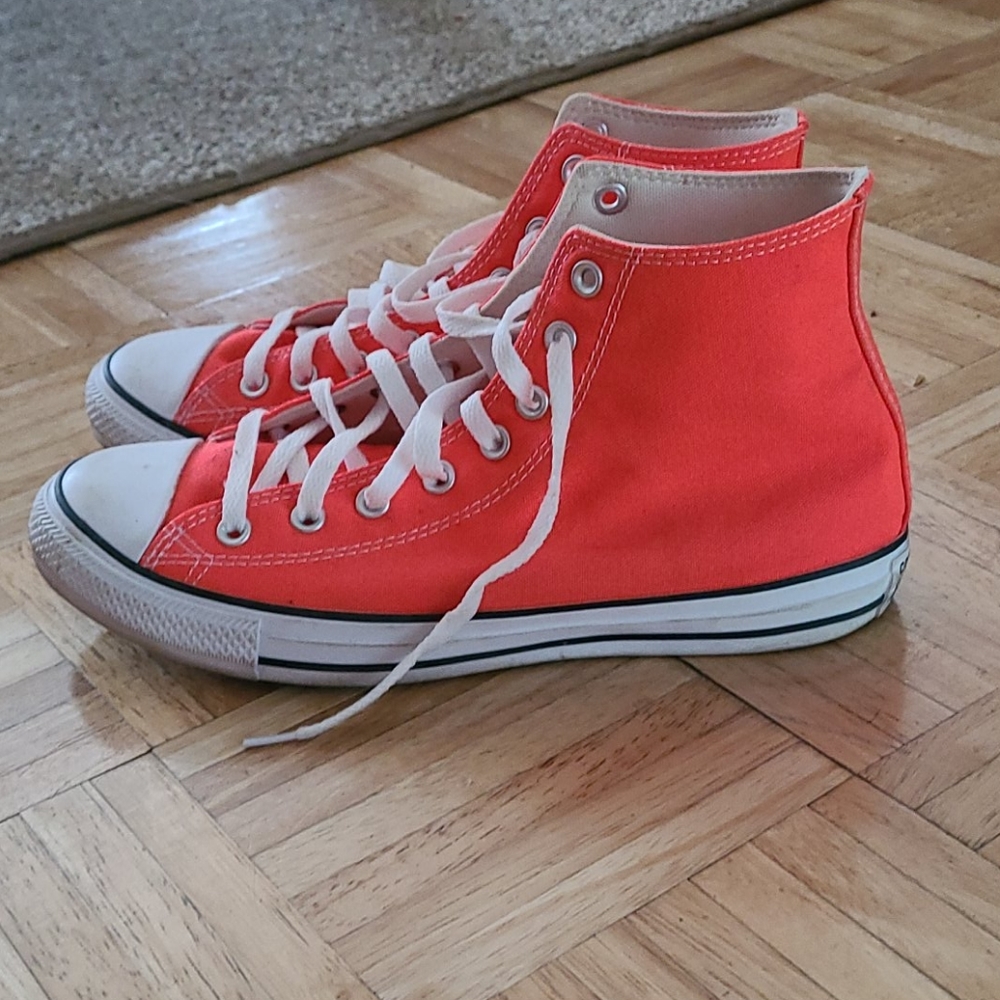 Converse High Tops - Picture 2 of 6